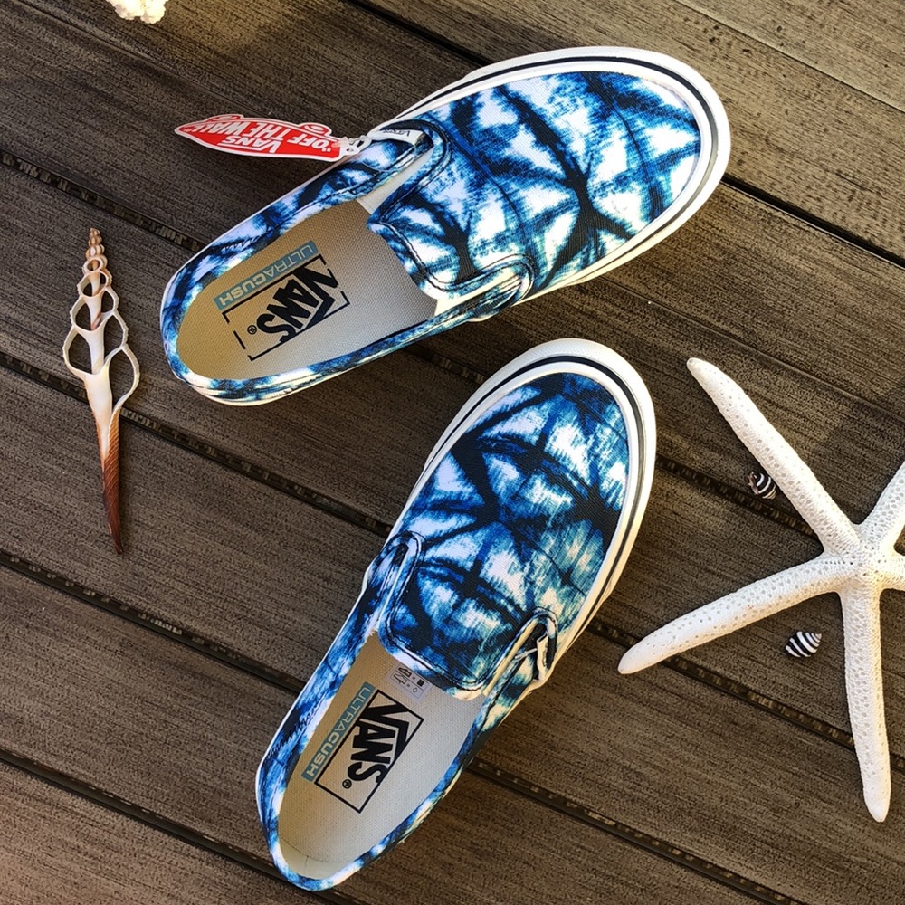 🌴🔆VANS- TIE DYE SLIP ON’S ULTRA CUSH🔆🌴 - Picture 1 of 10